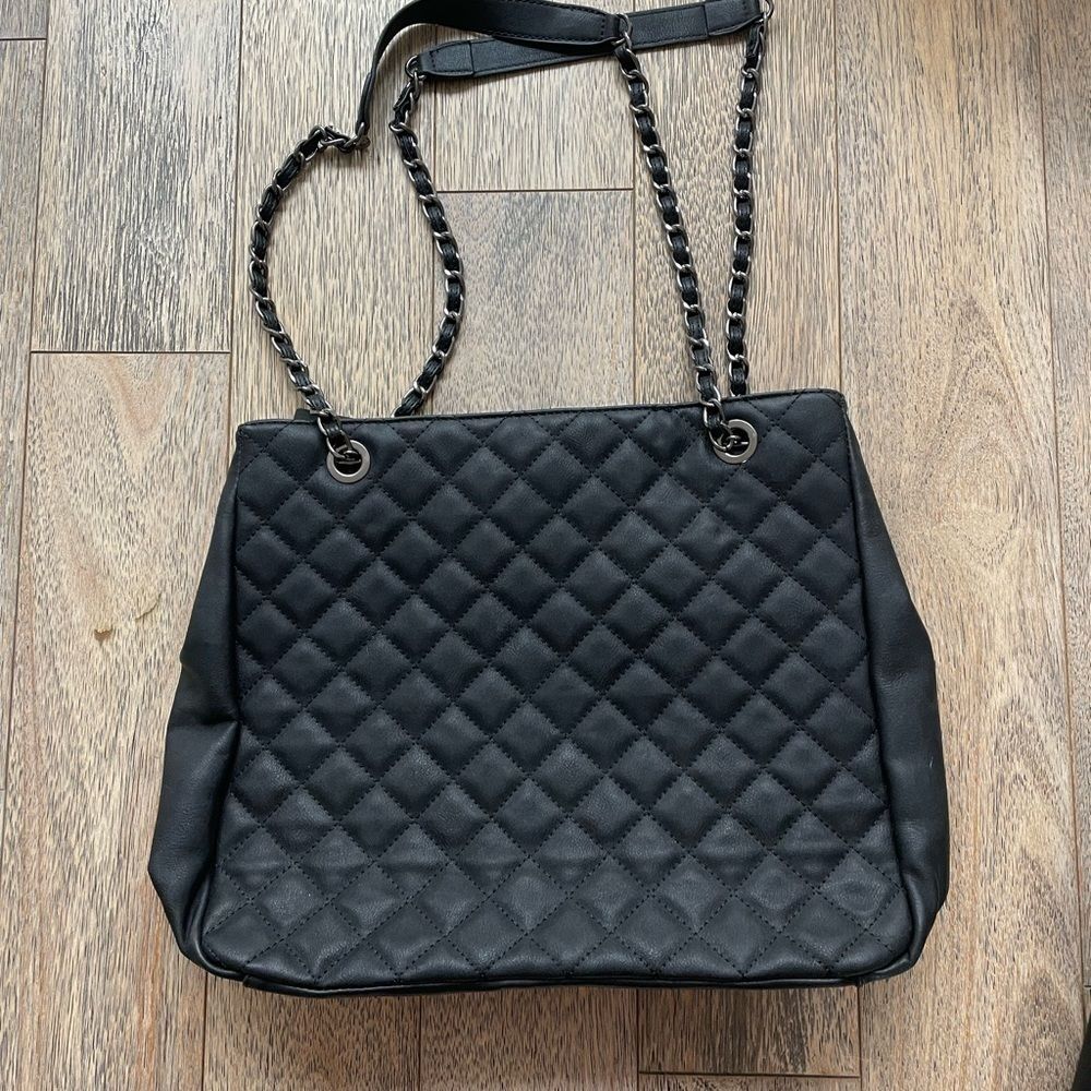 Classic Black Quilted Tote Bag with Chain Link Straps